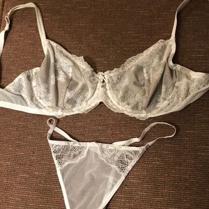 Jennifer Lopez white bra(36D) and thong(L) set